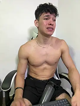 Luke_Muscle Live XXX-Chat