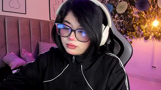 Kitty_Gang's Live XXX Chat