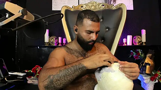 XXX chat uživo modela BeardAndrew