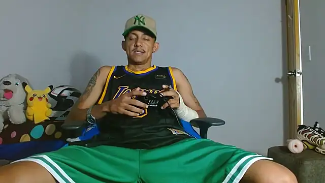 skinny23cm Webcam Show