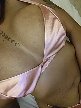 Kandeefooxxx's Webcam Show