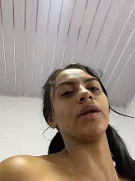 Chatroom XXX en direct de miluwatson
