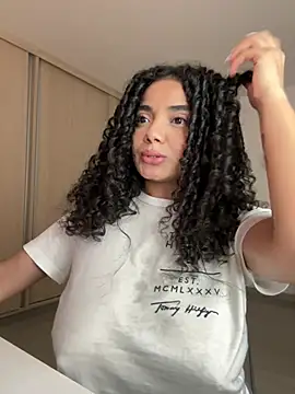 Curlyierr's Webcam Show