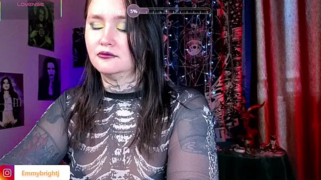 Emmybrightj_のライブXXXチャット
