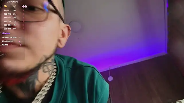 Chat XXX ao vivo de tyler_jones_