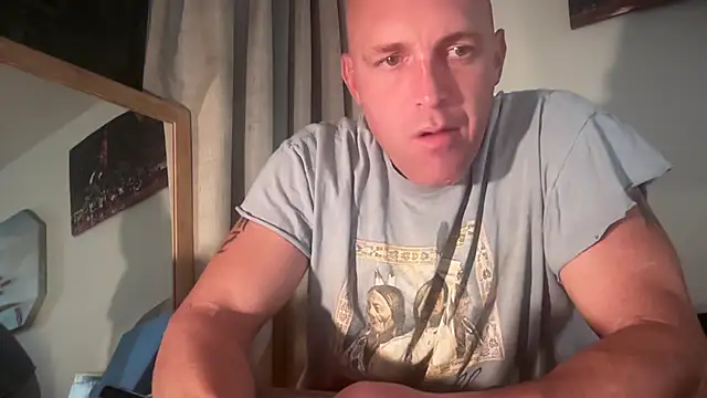 צ'אט XXX בשידור חי של DaSwitch85
