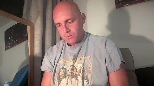 DaSwitch85 élő XXX-chatje