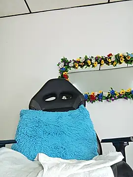 Elektra_bigcock's Webcam Show