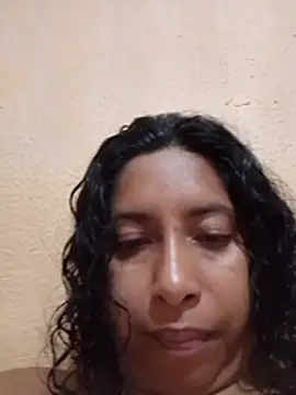 hotaniani Adlı Modelin Canlı XXX Sohbeti