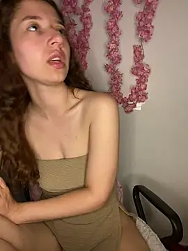 -rosi XXX чат на живо