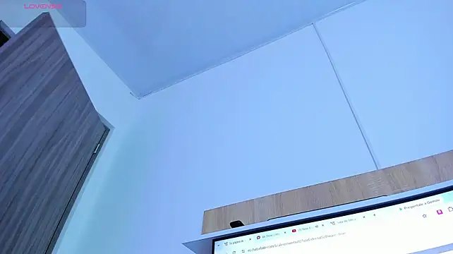 nezonx Adlı Modelin Canlı XXX Sohbeti