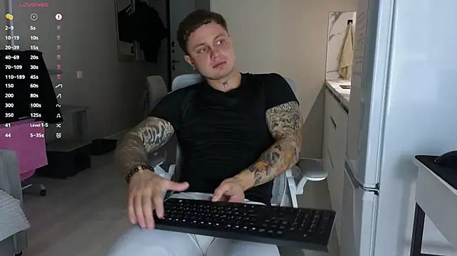 more__than__love Webcamshow