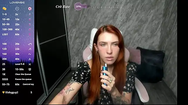 Reginasmilee's Live XXX Chat
