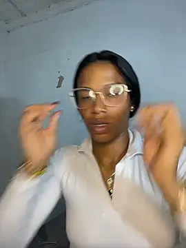 FlorSalvaje_ Chat XXX live