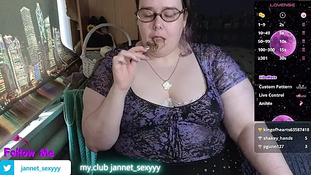 JannetPie's Live XXX Chat
