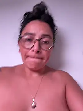 sophie_1_ Adlı Modelin Canlı XXX Sohbeti