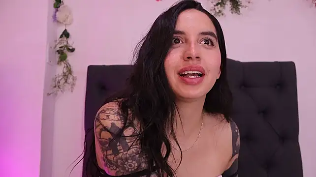 Chatroom XXX en direct de kaylee_lee