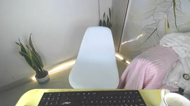 im_miauhgn Live XXX chat