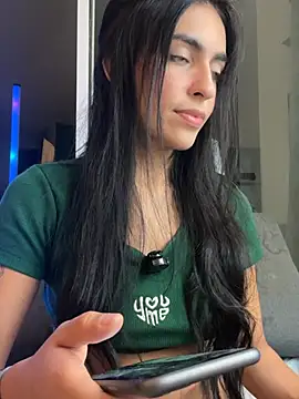 DaphneUwu's Live XXX Chat