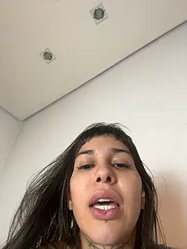 Nikatsu's Live XXX Chat