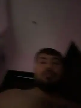 Czat XXX na żywo – garuv8