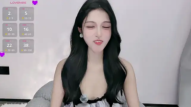 lulu-789 Chat XXX in diretta