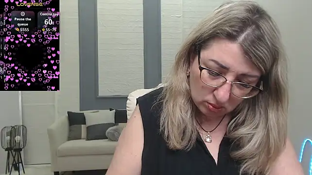 Živý XXX chat KKMimiKK