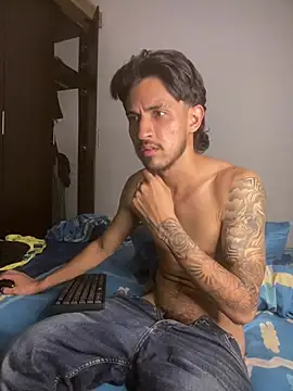 Kriss_Edwards webkamerás műsora