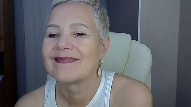 Madam-Madam live XXX chat