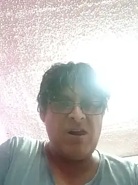 Show de AdultAgency na webcam