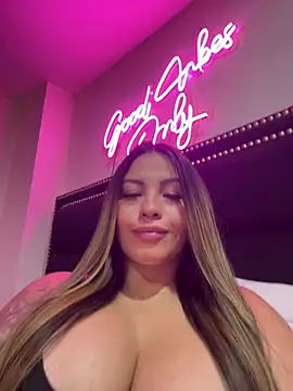 sexyyykloee 라이브 XXX 채팅