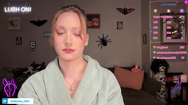 greenxxxqueen Show in webcam