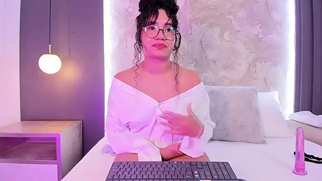 alysson_moon_ 现场XXX聊天
