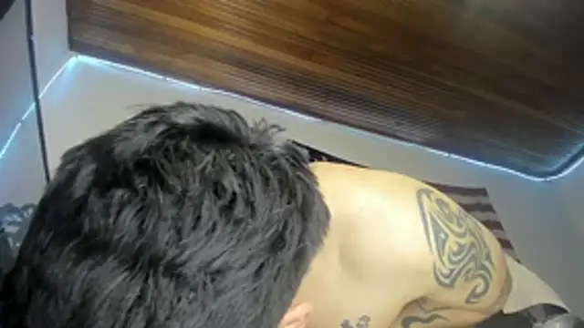 charlie_hotxxx: вебкам-шоу