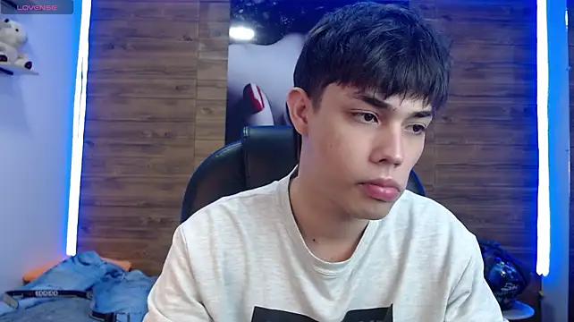 Chatroom XXX en direct de ivan_cooper
