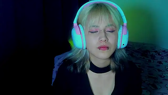 Chatroom XXX en direct de Akane-Mou