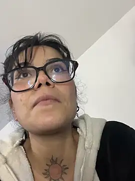 XXX chat uživo modela Esmeralda_hairy