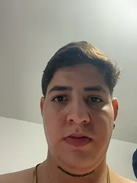 Fozil_Dvice Live XXX-chat