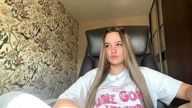 HarrietBunner's Webcam Show