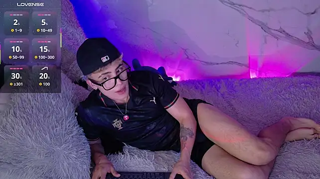 Chatroom XXX en direct de Saimonvela