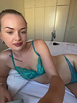 ElenaRebelle Adlı Modelin Web Kamerası Şovu