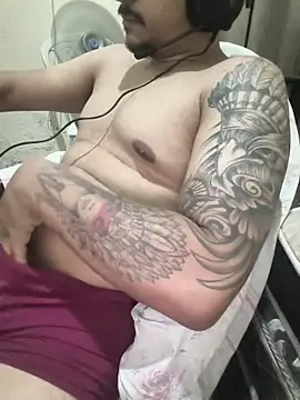 Show de gtzmoreno na webcam