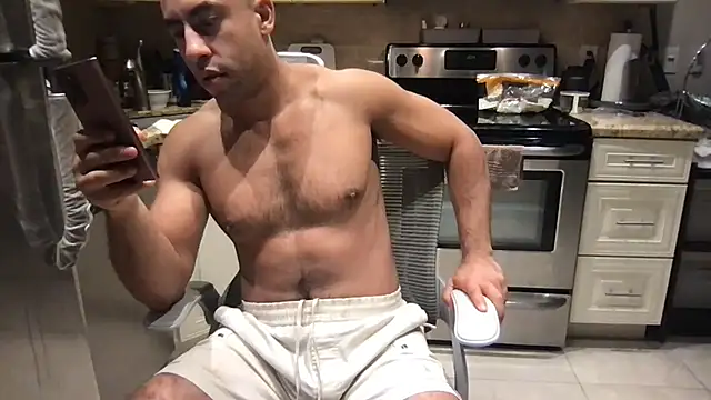 BigGuyMuscle Live XXX Chat