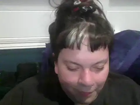 aprilludgate webcam show