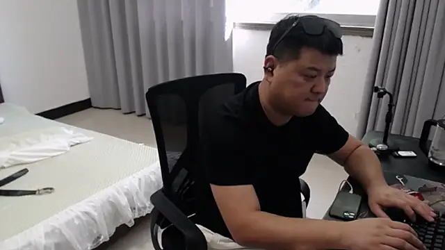 zhang1118 – Naživo XXX chat