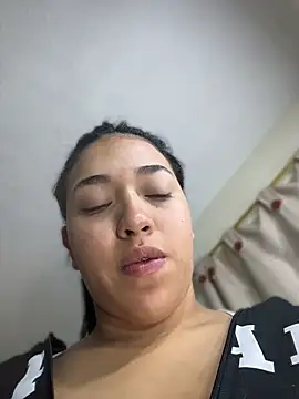 Issa_rodriguez 即時 XXX 聊天