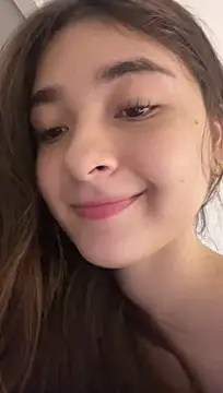 Valentina_ro 即時 XXX 聊天