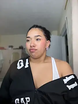 Issa_rodriguez Live XXX-Chat