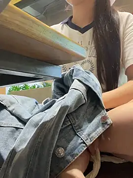 Aiko---- XXX чат на живо