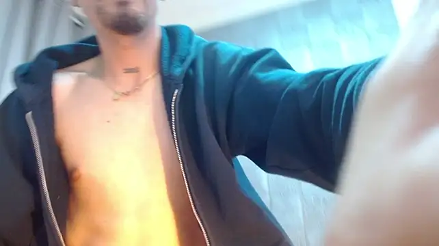 MykeCastle Live XXX-chat